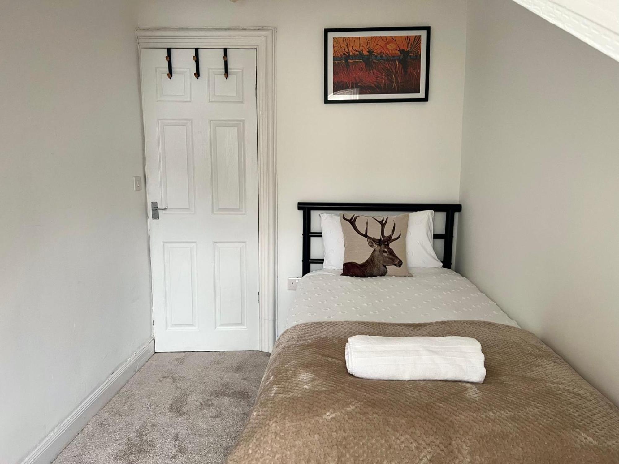 Spacious 3 Bedroom Home In Glasgow - Free Parking Exterior foto