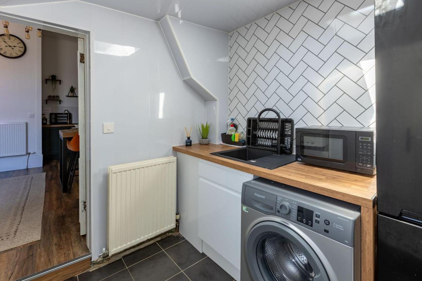Spacious 3 Bedroom Home In Glasgow - Free Parking Exterior foto
