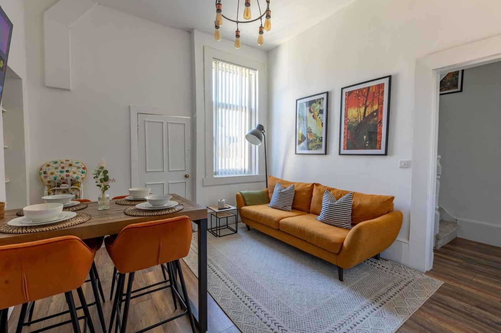 Spacious 3 Bedroom Home In Glasgow - Free Parking Exterior foto